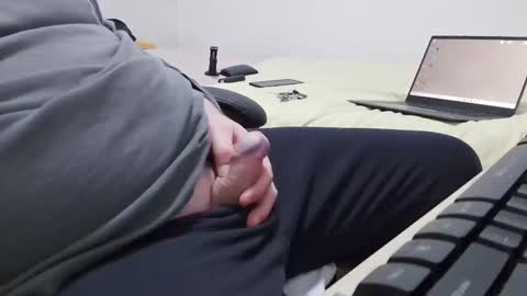 Snapshot of toloneo1 chatting on 03/24/26, 01:10 toloneo1 online show from 03/24/26, 01:10