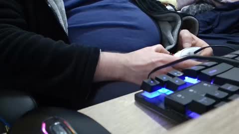 Snapshot of toloneo1 chatting on 04/02/26, 08:23 toloneo1 online show from 04/02/26, 08:23