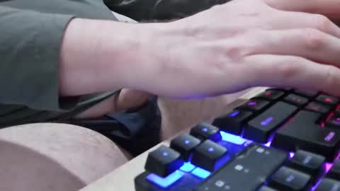 Snapshot of toloneo1 chatting on 04/13/26, 12:27 toloneo1 online show from 04/13/26, 12:27