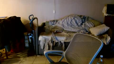 tom112292014 online show from 12/01/25, 02:44