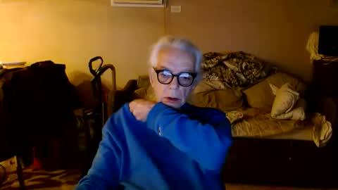 tom112292014 online show from 12/04/25, 02:48