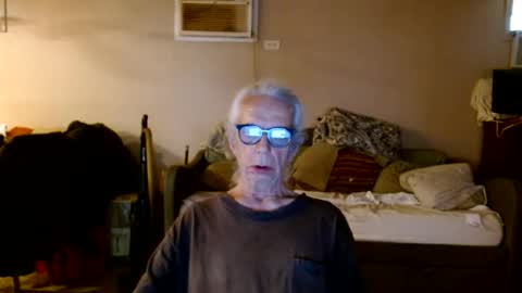 tom112292014 online show from 06/08/26, 01:55
