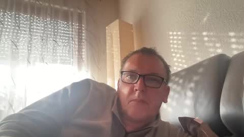 Snapshot of tom6644 chatting on 02/08/25, 09:35 Tom online show from 02/08/25, 09:35