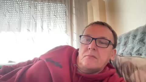 Tom online show from 04/03/26, 01:42