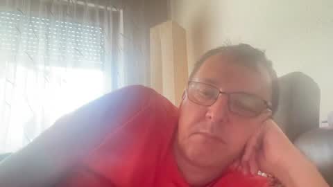 Tom online show from 06/18/26, 02:43
