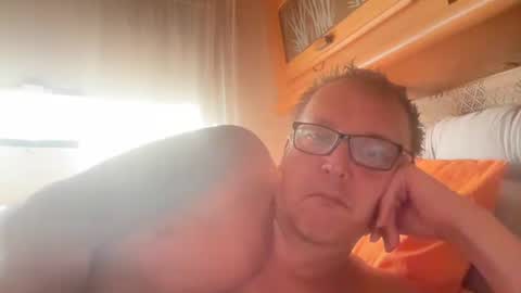 Tom online show from 06/26/26, 03:38