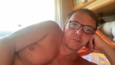 Tom online show from 07/12/26, 11:34