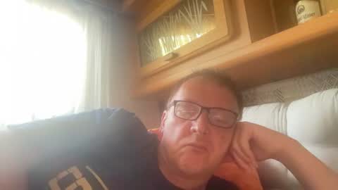 Tom online show from 07/18/26, 08:40
