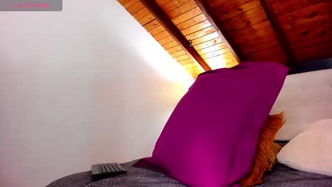   online show from 12/20/25, 01:07