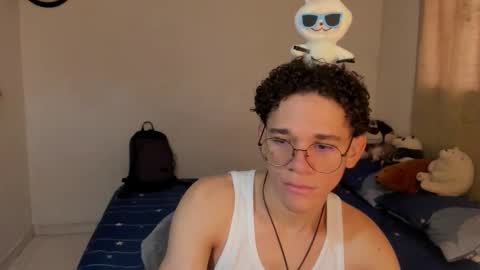 Tom Blue online show from 10/24/25, 01:51