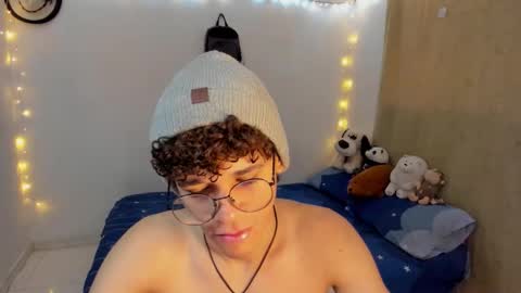 Tom Blue online show from 11/27/25, 01:02