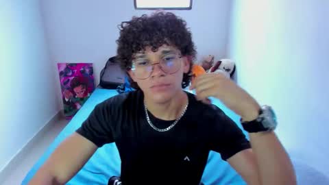 Tom Blue online show from 03/25/26, 05:41