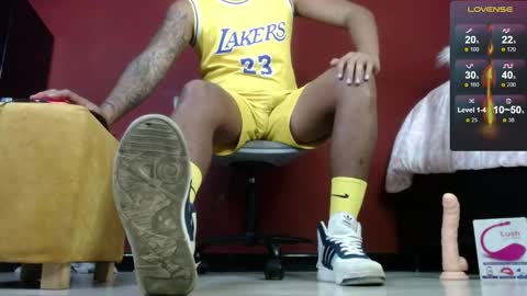 Tom online show from 02/19/25, 08:10