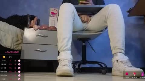 Tom online show from 02/25/26, 12:26