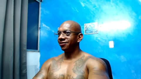 Snapshot of tom_miller chatting on 05/09/26, 02:06 Tom Miller online show from 05/09/26, 02:06