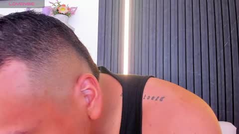 Tom muscle1 online show from 10/01/25, 12:00