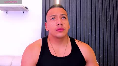 Tom muscle1 online show from 10/18/25, 11:55