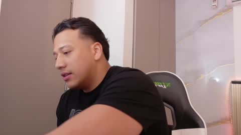 Tom muscle1 online show from 03/08/26, 12:42