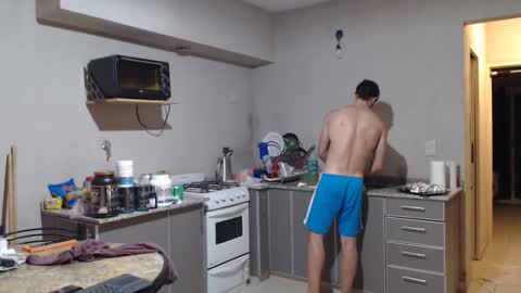 tom_show online show from 03/11/26, 11:44