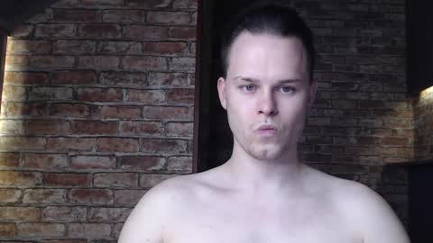 Snapshot of tom_y_ chatting on 11/14/25, 12:59 Tom online show from 11/14/25, 12:59