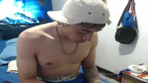 tomas_turbado_ online show from 04/25/26, 05:54