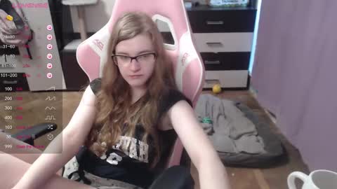 tomato_tease online show from 09/09/25, 10:15