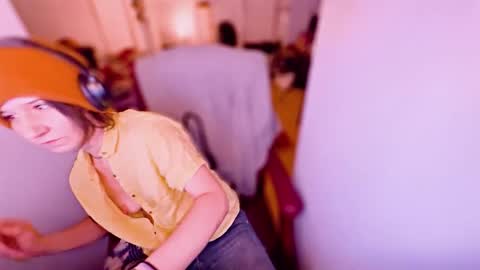 Snapshot of tomboy_titties chatting on 09/13/25, 06:02 tomboy_titties online show from 09/13/25, 06:02