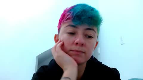 Blue online show from 11/12/25, 02:39