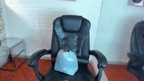 tomboygirl69 online show from 11/26/25, 07:04