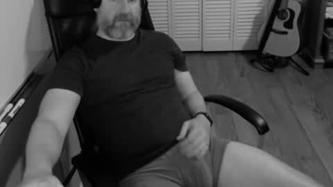 Snapshot of tombrockmoen2 chatting on 11/30/25, 05:55 tombrockmoen2 online show from 11/30/25, 05:55