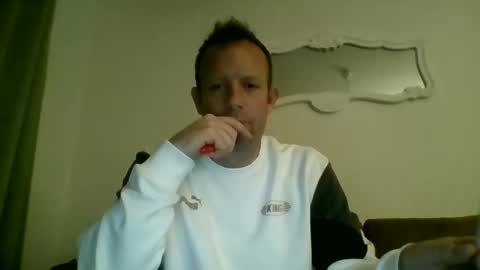 tomhubz online show from 11/16/25, 01:33