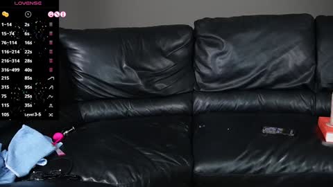 Snapshot of tomimichelle chatting on 01/06/25, 11:31 Tomi Michelle online show from 01/06/25, 11:31