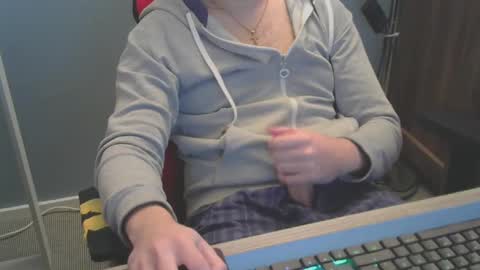 tomin3m online show from 02/22/25, 01:44