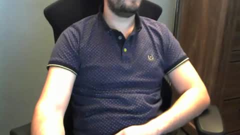 tomin3m online show from 11/18/25, 07:07