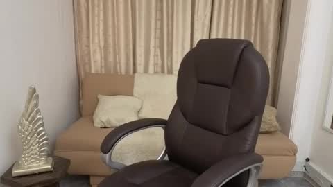 Tomas online show from 03/11/26, 04:18