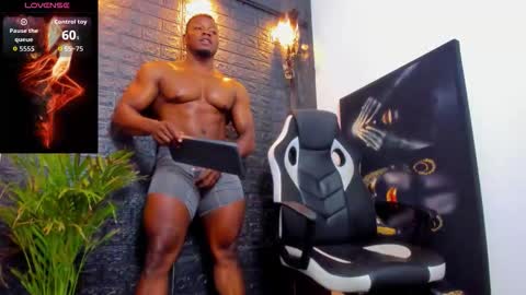 Tom Mike online show from 12/16/25, 12:04