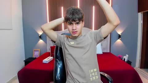 Tommy  online show from 10/25/25, 04:20