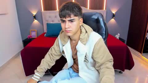 Tommy  online show from 02/11/26, 03:33