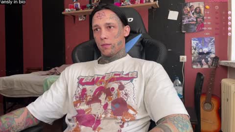 Tommy and Katana online show from 12/24/24, 08:44