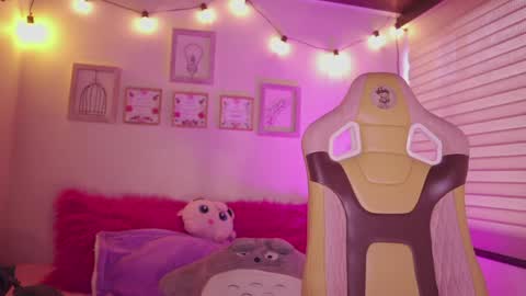 Blue  online show from 04/08/26, 12:38