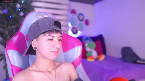 Blue  online show from 04/10/26, 01:55