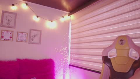 Blue  online show from 04/11/26, 12:09