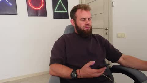  tommy burnzzz  online show from 10/07/25, 10:23