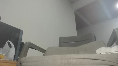   Thomas    online show from 11/17/25, 03:01