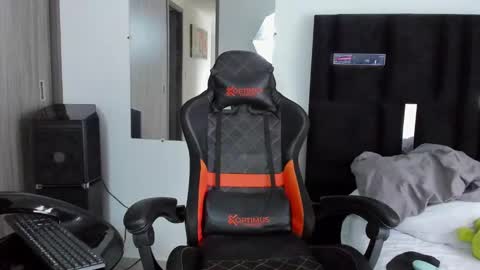   online show from 02/13/25, 04:07