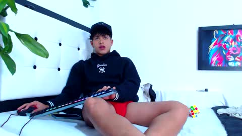 tommy online show from 03/11/25, 09:48