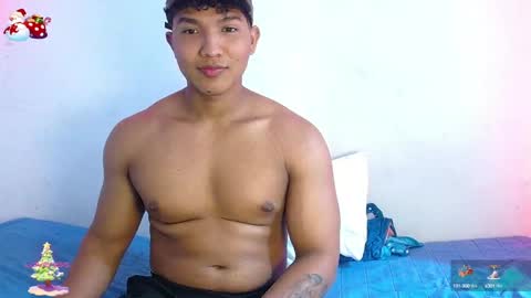 Snapshot of tommy_montana57935 chatting on 01/05/25, 05:30 tommy and merida online show from 01/05/25, 05:30