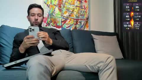 Snapshot of tommy_raym0ndg chatting on 01/23/25, 12:57 tommy_raym0ndg online show from 01/23/25, 12:57