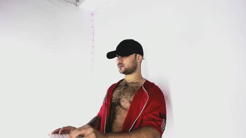 Snapshot of tommy_sccott chatting on 10/02/25, 11:01 tommy_sccott online show from 10/02/25, 11:01