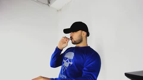 Snapshot of tommy_sccott chatting on 11/05/25, 09:59 tommy_sccott online show from 11/05/25, 09:59